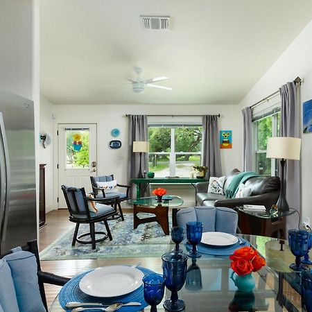 Bear Creek Cottage Manchaca Bagian luar foto